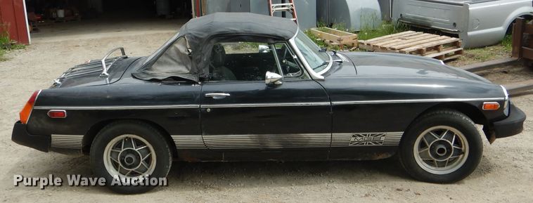 image for item DF3130 1980 MG B  convertible