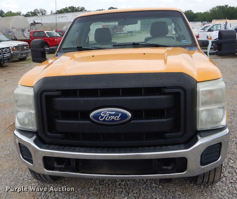 image for item DF3185 2011 Ford F250 Super Duty XL  pickup truck