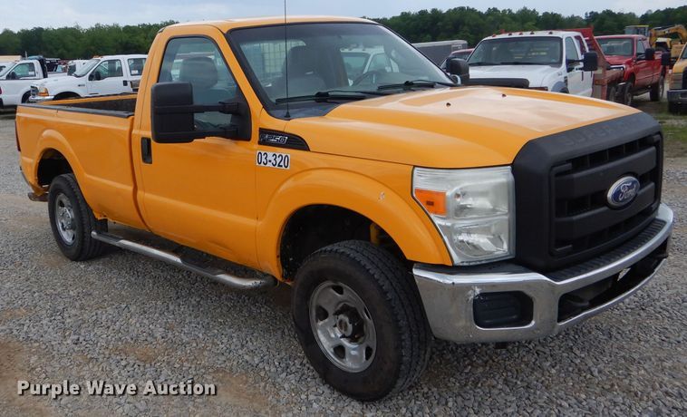 image for item DF3185 2011 Ford F250 Super Duty XL  pickup truck