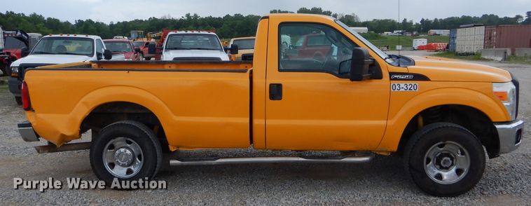 image for item DF3185 2011 Ford F250 Super Duty XL  pickup truck