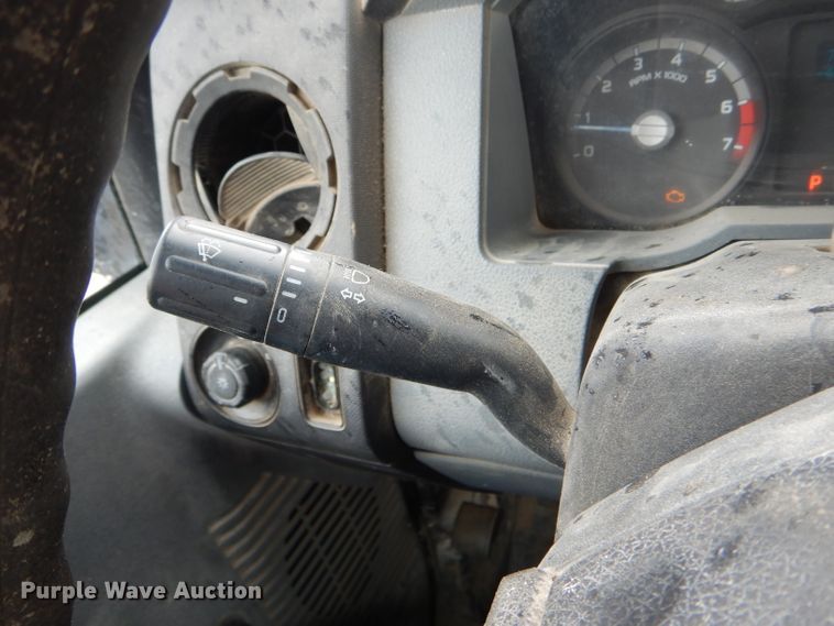 image for item DF3185 2011 Ford F250 Super Duty XL  pickup truck