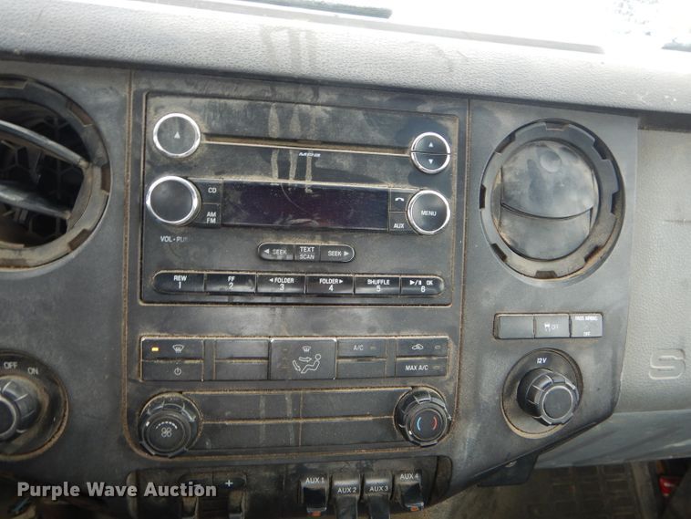 image for item DF3185 2011 Ford F250 Super Duty XL  pickup truck