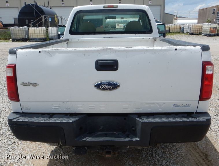 image for item DF3186 2009 Ford F250 Super Duty XL  pickup truck