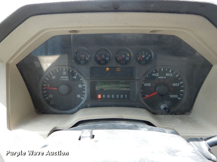 image for item DF3186 2009 Ford F250 Super Duty XL  pickup truck