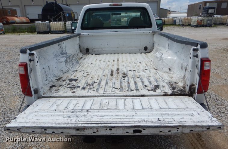 image for item DF3186 2009 Ford F250 Super Duty XL  pickup truck