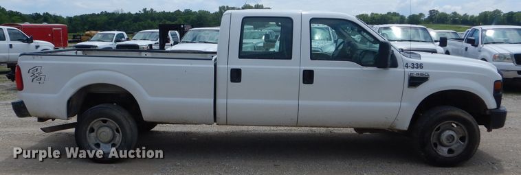 image for item DF3187 2009 Ford F350 Super Duty XL  Crew Cab pickup truck