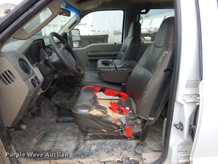 image for item DF3187 2009 Ford F350 Super Duty XL  Crew Cab pickup truck