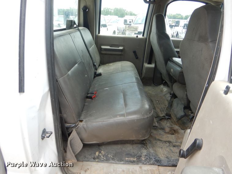 image for item DF3187 2009 Ford F350 Super Duty XL  Crew Cab pickup truck