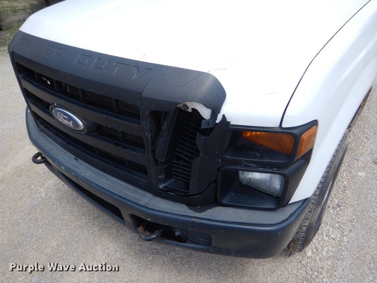 image for item DF3187 2009 Ford F350 Super Duty XL  Crew Cab pickup truck