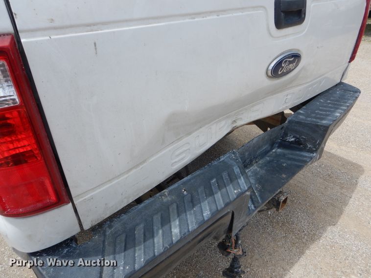 image for item DF3187 2009 Ford F350 Super Duty XL  Crew Cab pickup truck