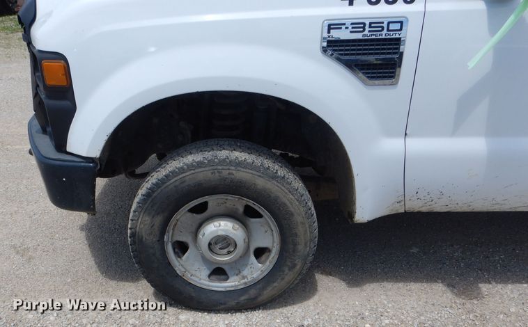 image for item DF3187 2009 Ford F350 Super Duty XL  Crew Cab pickup truck