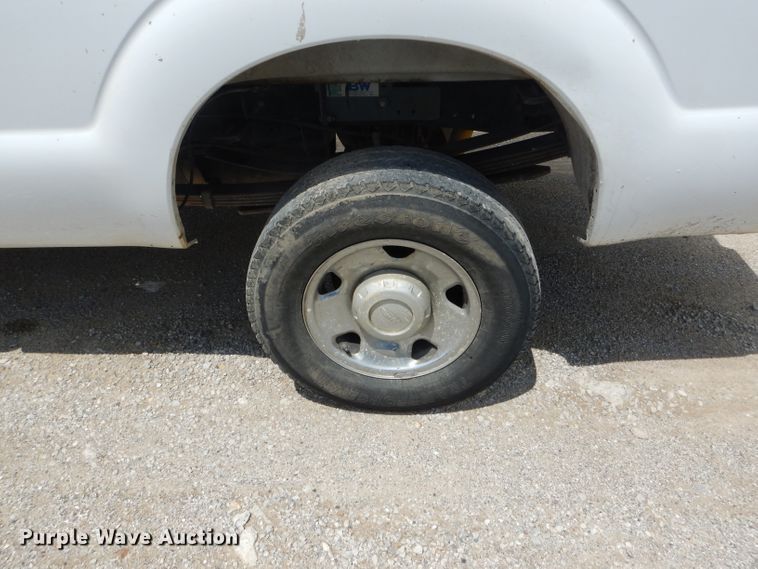 image for item DF3187 2009 Ford F350 Super Duty XL  Crew Cab pickup truck