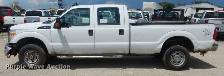 image for item DF3188 2012 Ford F350 Super Duty XL  Crew Cab pickup truck