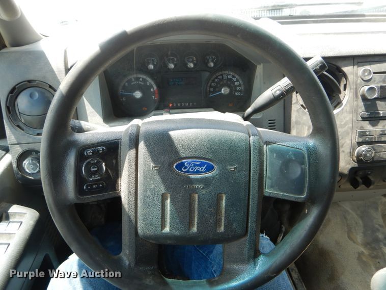 image for item DF3188 2012 Ford F350 Super Duty XL  Crew Cab pickup truck