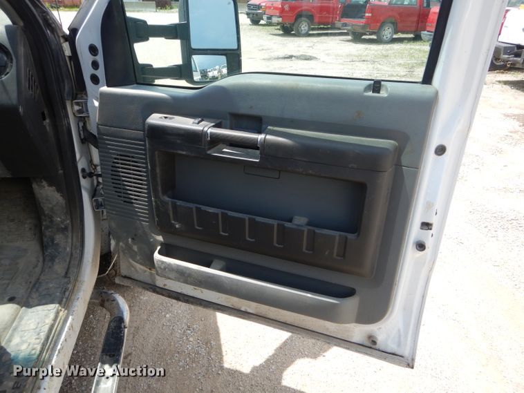 image for item DF3188 2012 Ford F350 Super Duty XL  Crew Cab pickup truck