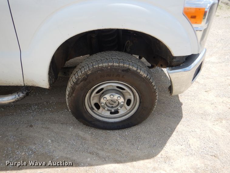 image for item DF3188 2012 Ford F350 Super Duty XL  Crew Cab pickup truck