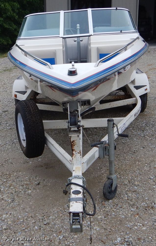 image for item DF3194 1992 Mastercraft Maristar 210  boat