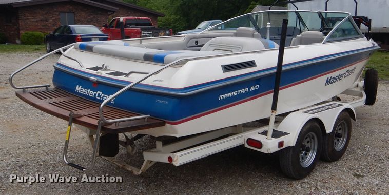 image for item DF3194 1992 Mastercraft Maristar 210  boat