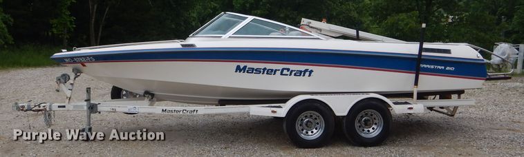 image for item DF3194 1992 Mastercraft Maristar 210  boat