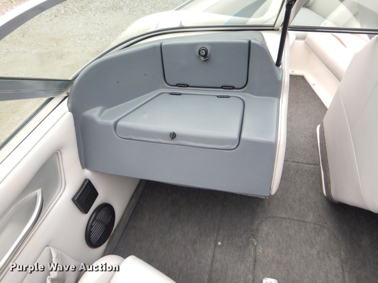 image for item DF3194 1992 Mastercraft Maristar 210  boat