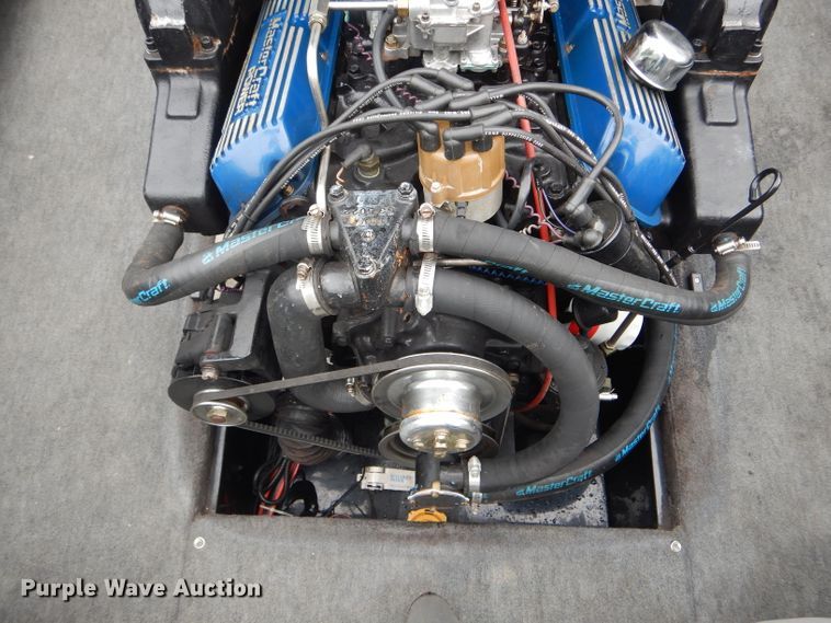 image for item DF3194 1992 Mastercraft Maristar 210  boat