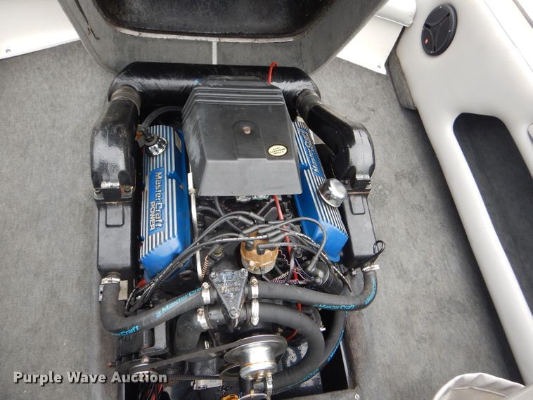 image for item DF3194 1992 Mastercraft Maristar 210  boat