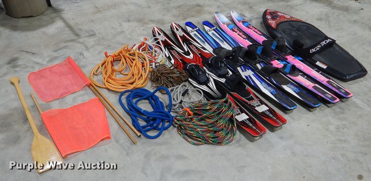 image for item DF3194 1992 Mastercraft Maristar 210  boat