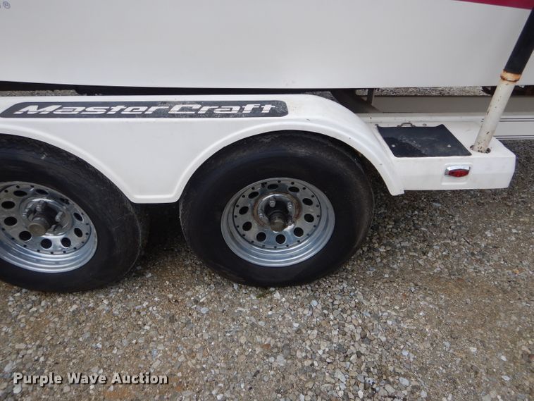 image for item DF3194 1992 Mastercraft Maristar 210  boat