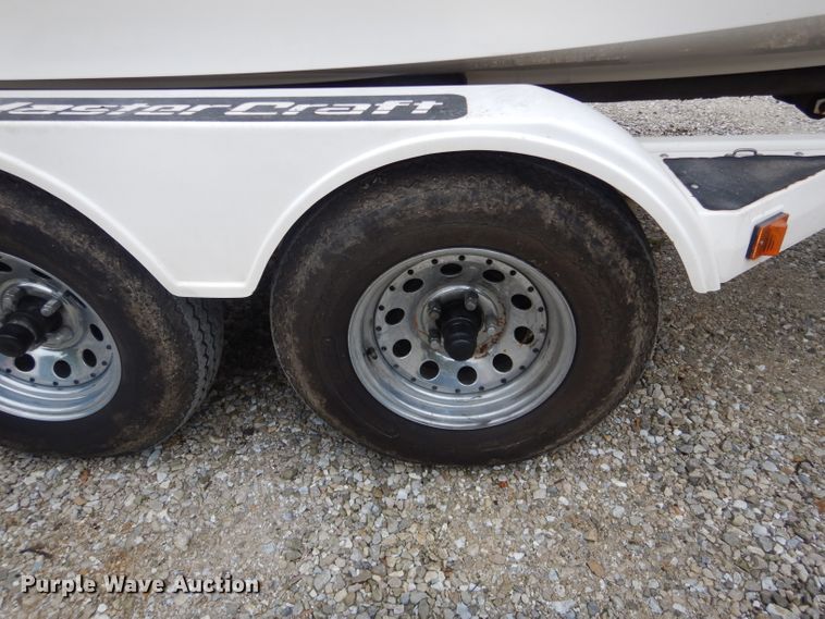 image for item DF3194 1992 Mastercraft Maristar 210  boat