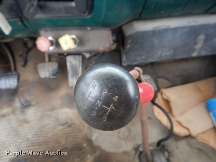 image for item DF3198 1981 GMC TopKick  flatbed truck