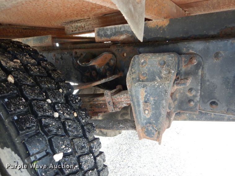 image for item DF3198 1981 GMC TopKick  flatbed truck