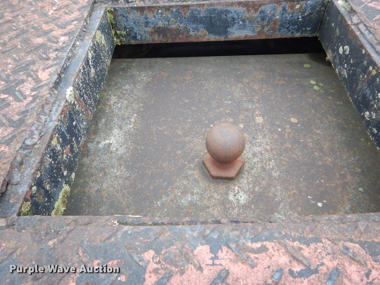 image for item DF3198 1981 GMC TopKick  flatbed truck