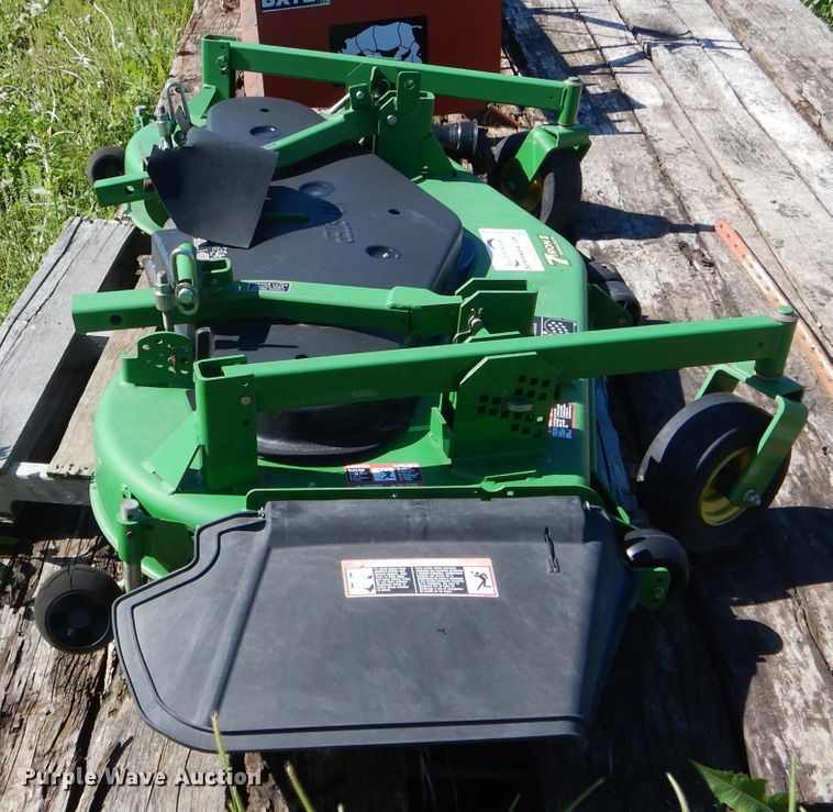 image for item DF3199 John Deere 7 Iroon II mower deck