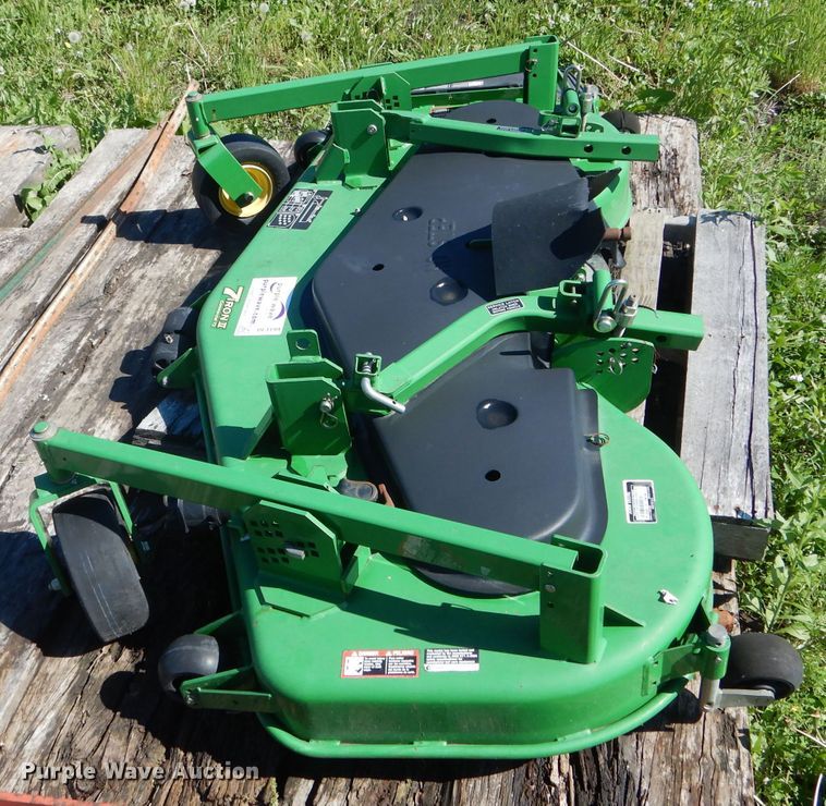 image for item DF3199 John Deere 7 Iroon II mower deck