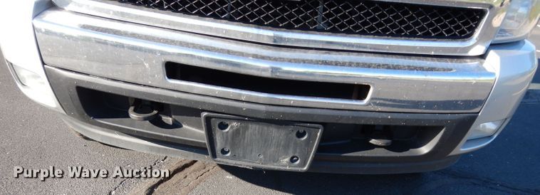 image for item DF4042 2011 Chevrolet Silverado 1500  Crew Cab pickup truck