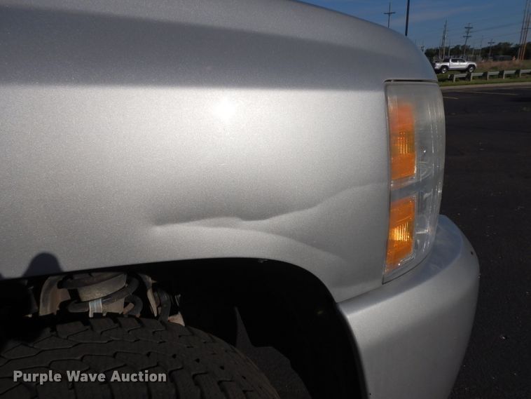 image for item DF4042 2011 Chevrolet Silverado 1500  Crew Cab pickup truck