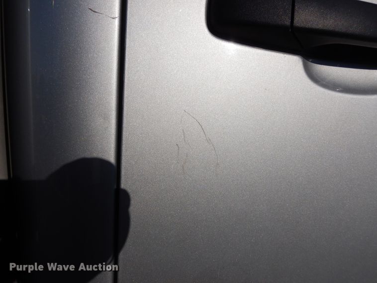 image for item DF4042 2011 Chevrolet Silverado 1500  Crew Cab pickup truck