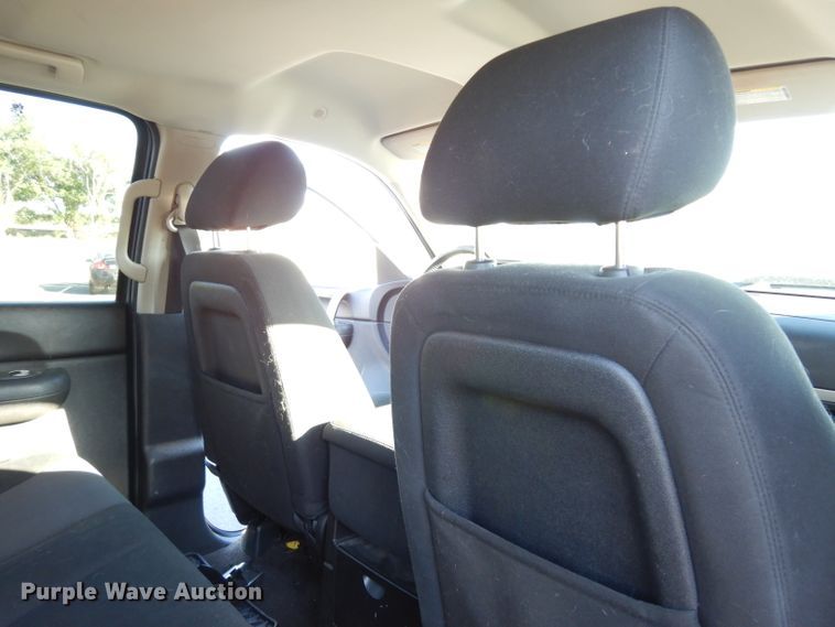 image for item DF4042 2011 Chevrolet Silverado 1500  Crew Cab pickup truck