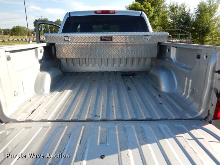 image for item DF4042 2011 Chevrolet Silverado 1500  Crew Cab pickup truck