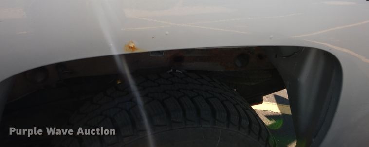 image for item DF4042 2011 Chevrolet Silverado 1500  Crew Cab pickup truck