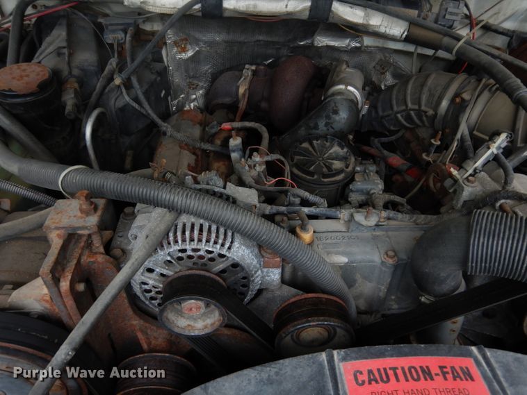 image for item DF4057 1995 Ford F350 XL  flatbed pickup truck