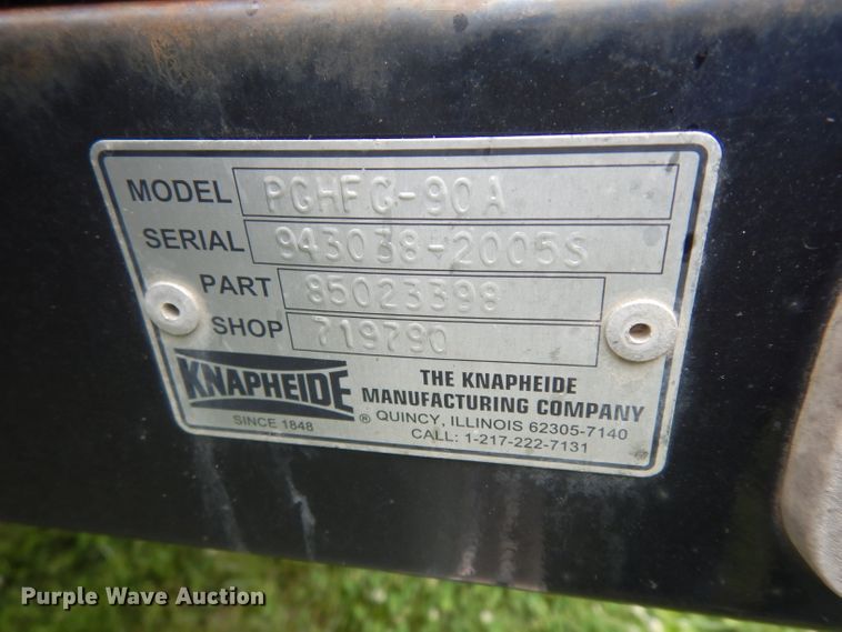 image for item DF4057 1995 Ford F350 XL  flatbed pickup truck