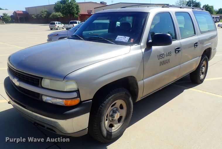 image for item DG2173 2002 Chevrolet Suburban 1500  SUV
