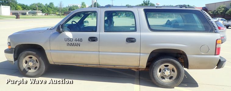 image for item DG2173 2002 Chevrolet Suburban 1500  SUV