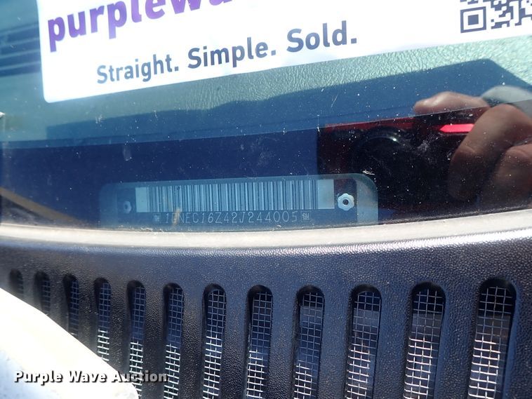 image for item DG2173 2002 Chevrolet Suburban 1500  SUV