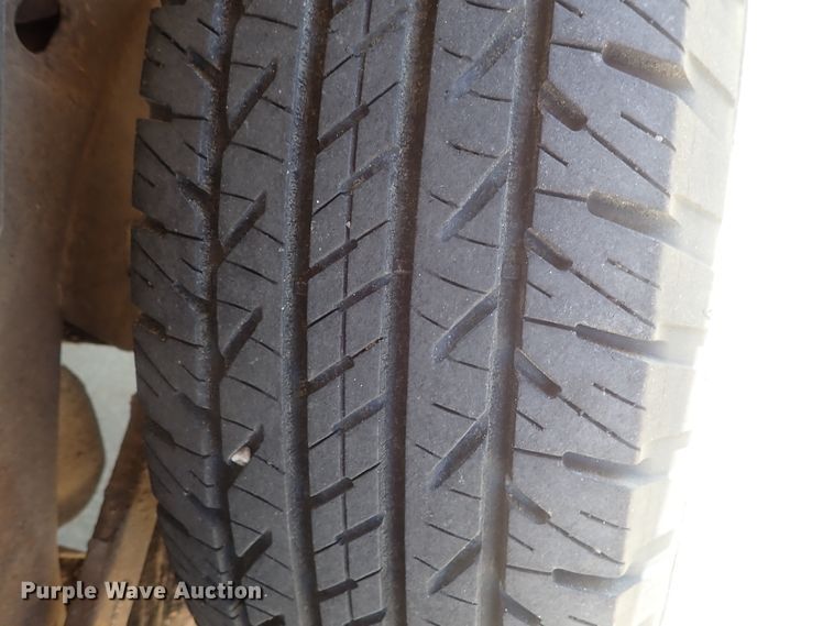 image for item DG2173 2002 Chevrolet Suburban 1500  SUV