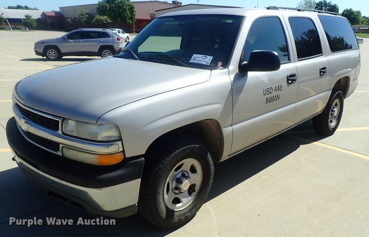 image for item DG2174 2004 Chevrolet Suburban 1500  SUV