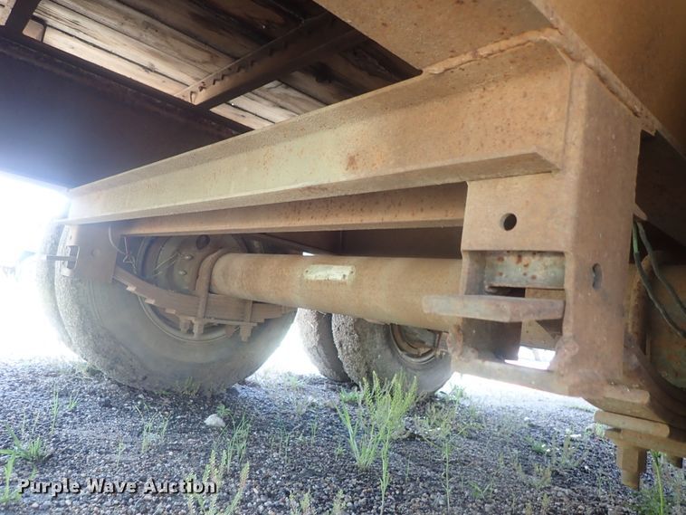 image for item DG3233 1996 PJ equipment trailer