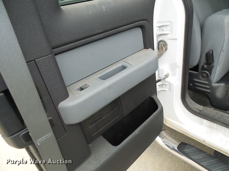 image for item DG5692 2013 Ford F150 XLT  SuperCab pickup truck