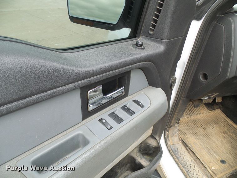 image for item DG5692 2013 Ford F150 XLT  SuperCab pickup truck